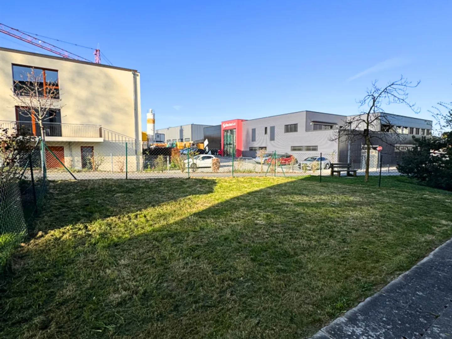 Magnificent 4.5-room apartment with two gardens and large terrace – Cossonay - Photo 9 of 10