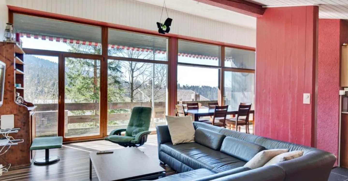 Charming Nature Chalet - Photo 4 of 11