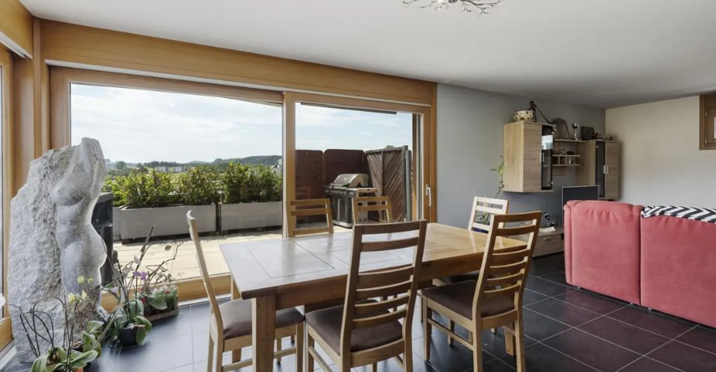 True penthouse occupying the entire top floor - Photo 18 of 20