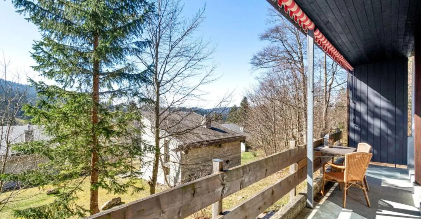 Charming Nature Chalet - Photo 10 of 11