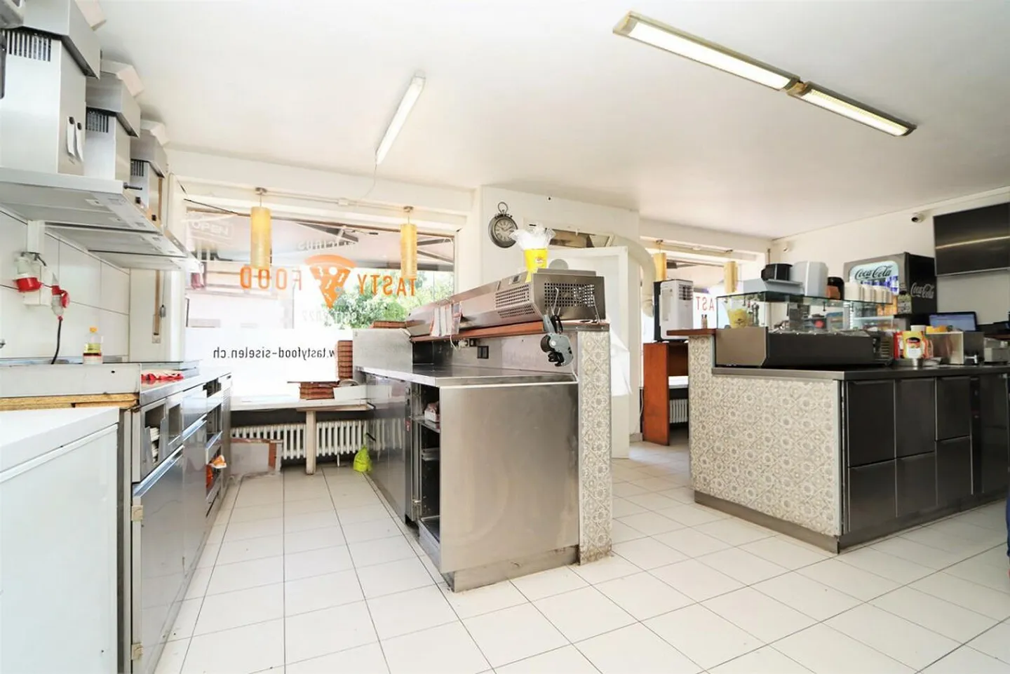 Duplex avec espace commercial - Photo 4 sur 22