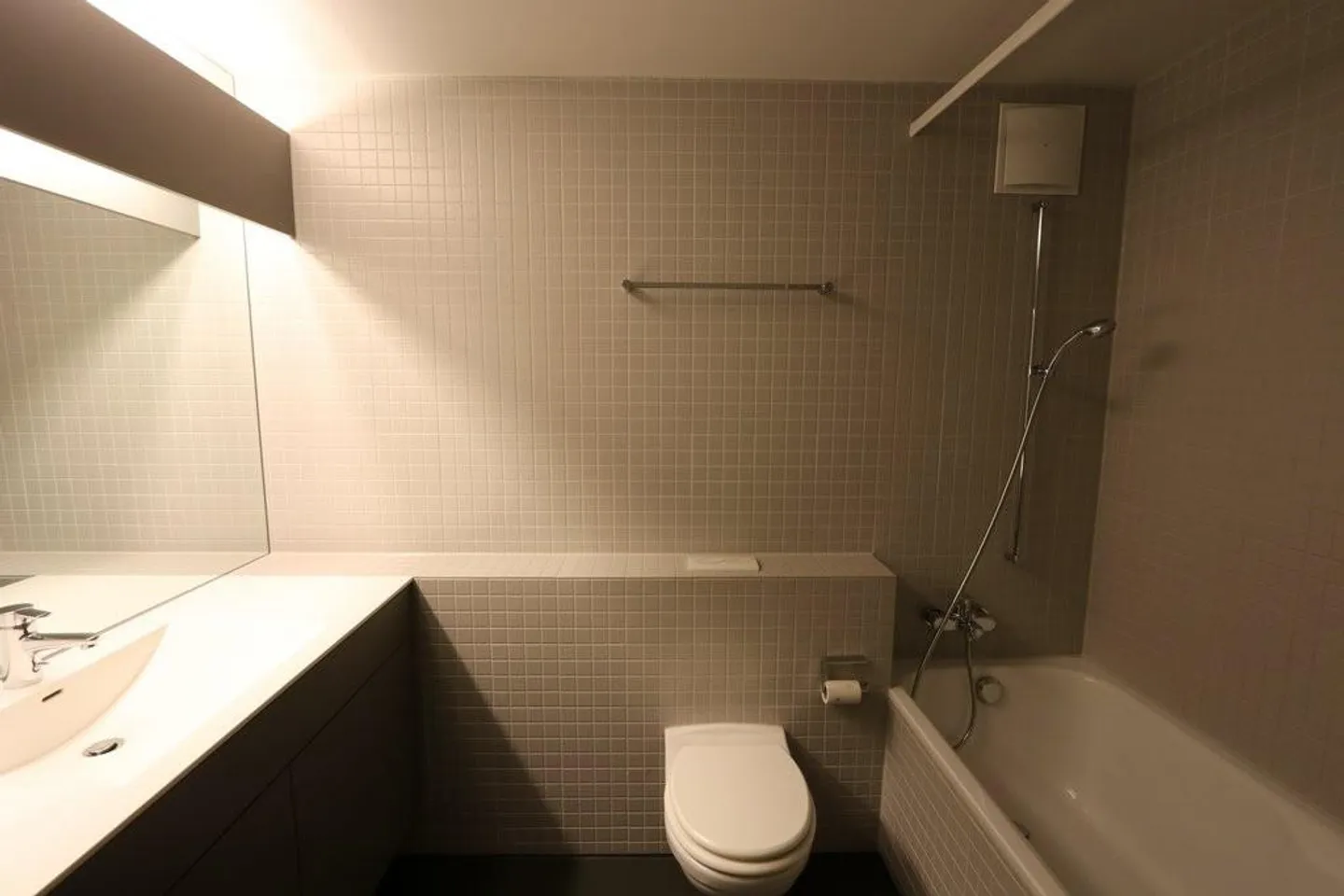 Appartamento moderno a Biel - Foto 4 di 9