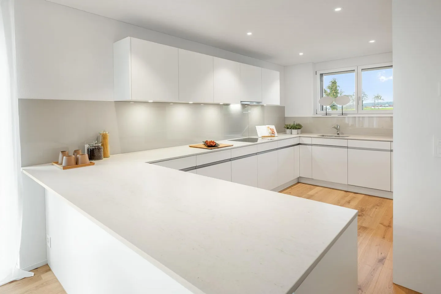 Casa unifamiliare con bel giardino e vista magnifica - Foto 5 di 12