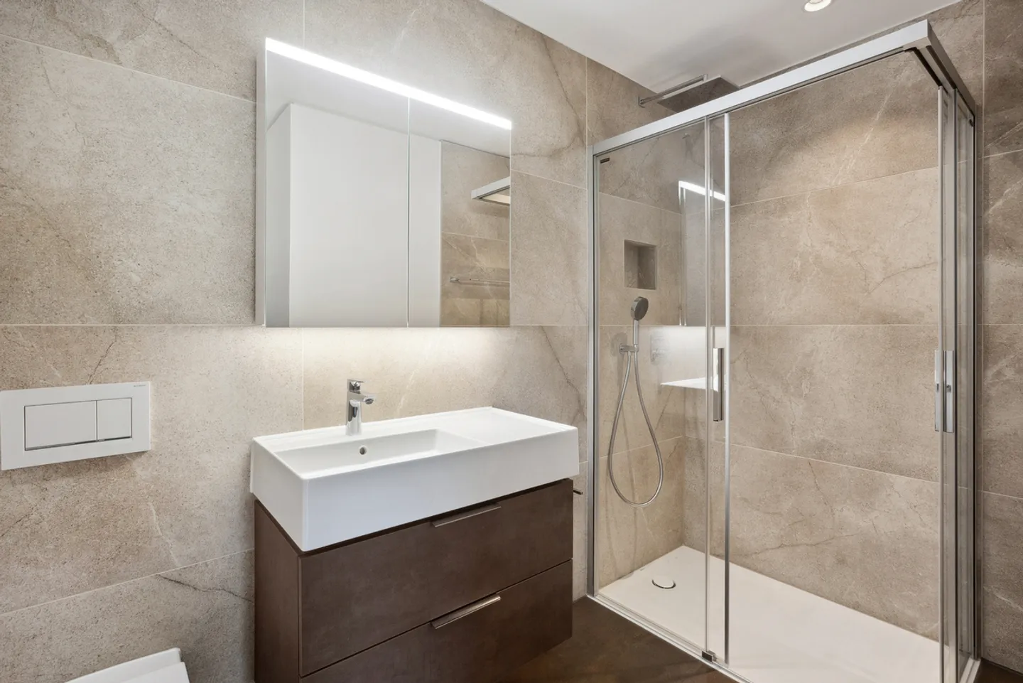 Appartement PPE - Photo 2 sur 8