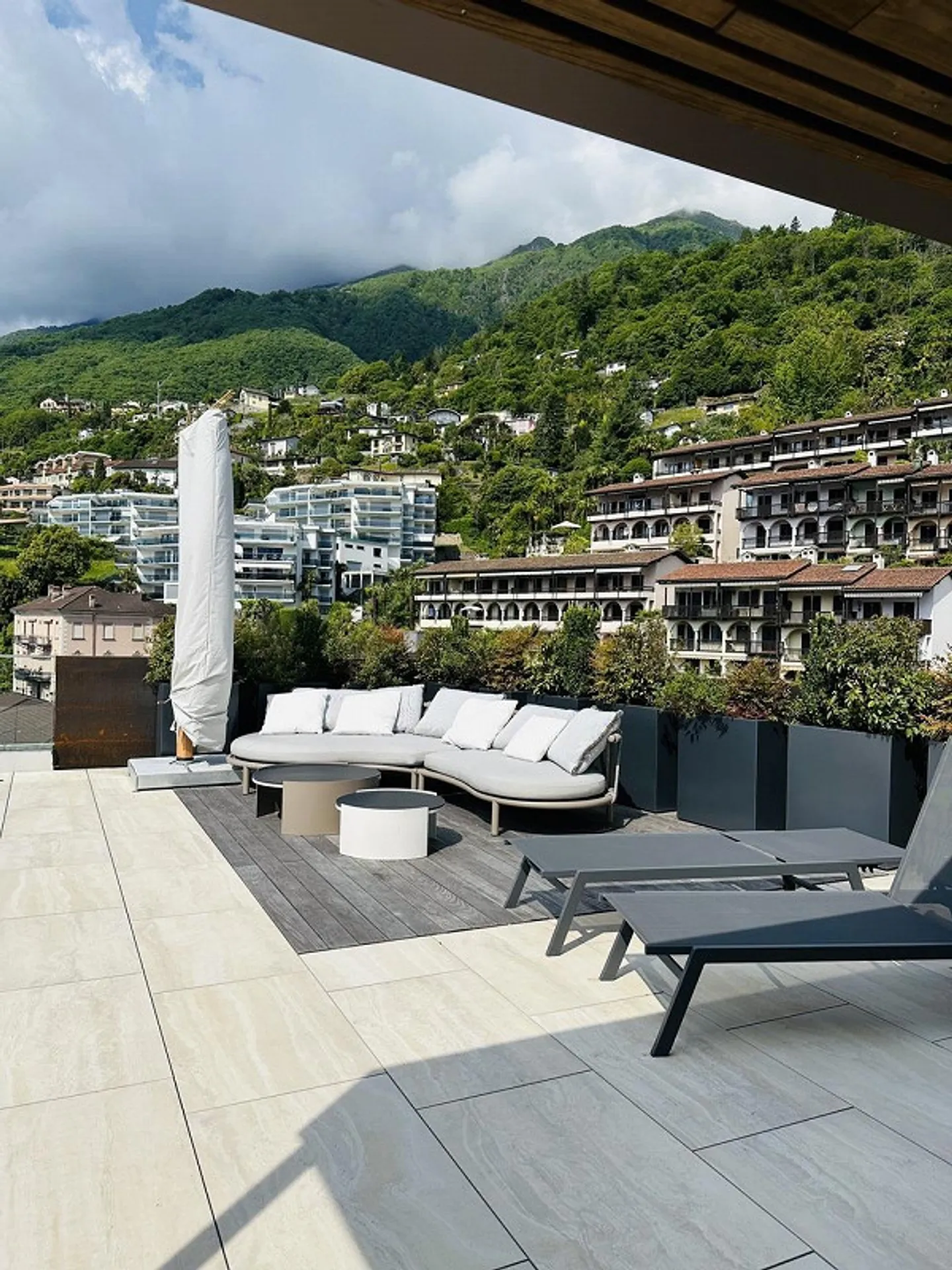 Appartamento Attico di Lusso a Brissago - Foto 3 di 30