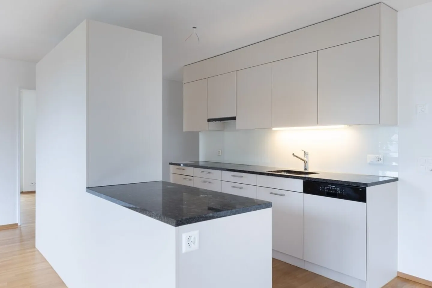 Appartamento in una posizione centrale - Foto 3 di 6