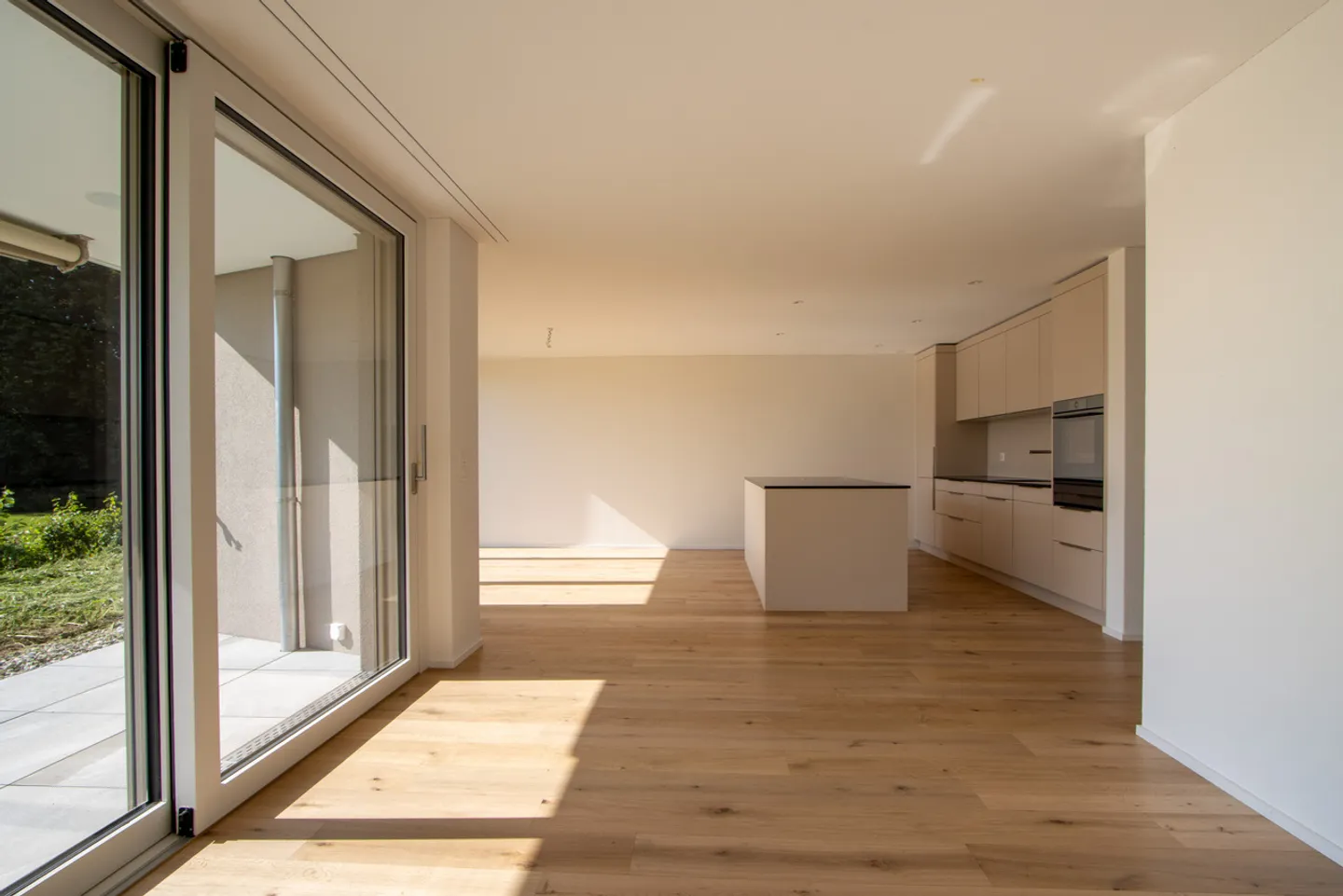 Appartement moderne de 3,5 pièces à proximité du lac - Photo 2 sur 9