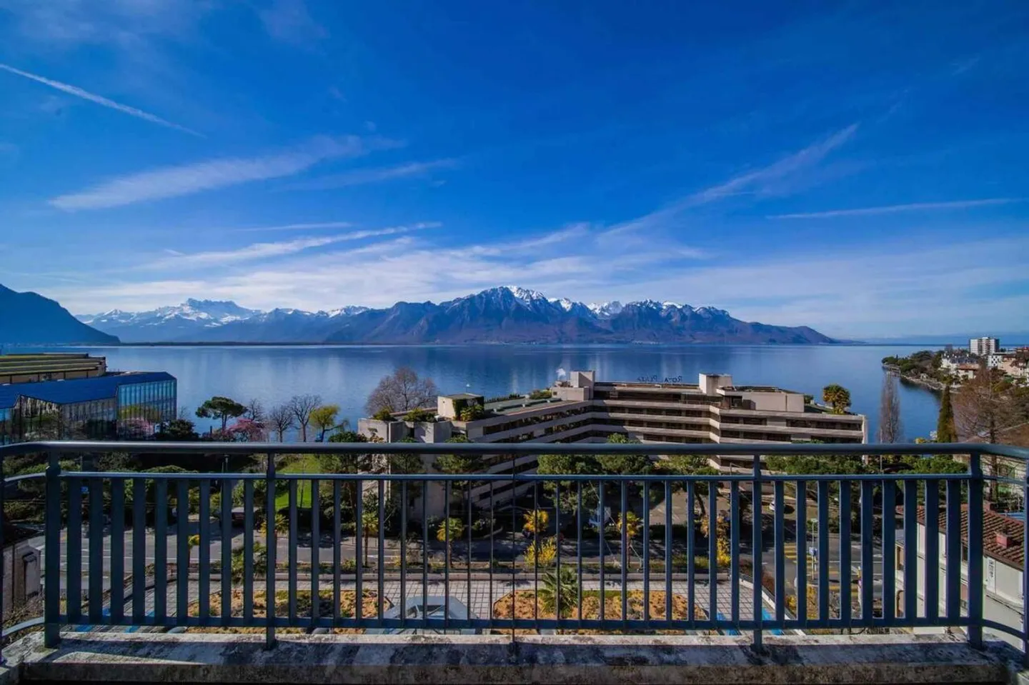 Montreux Apartment - 3.5 Rooms - Photo 1 of 4