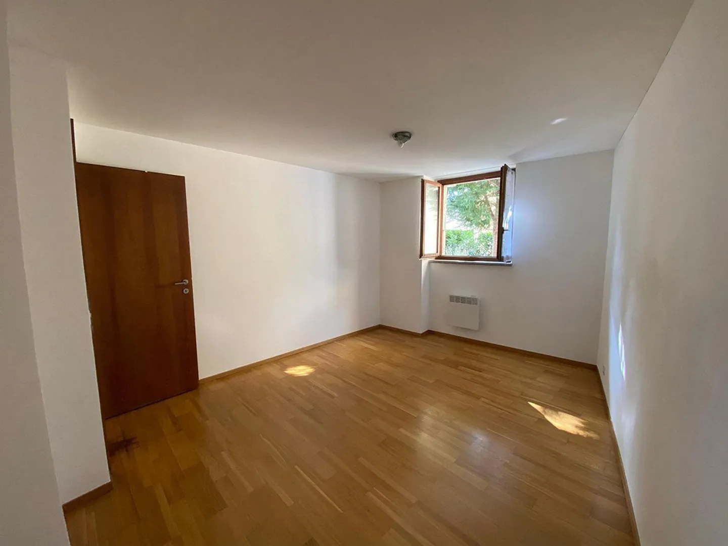 Appartamento con Giardino a Solduno - Foto 13 di 23