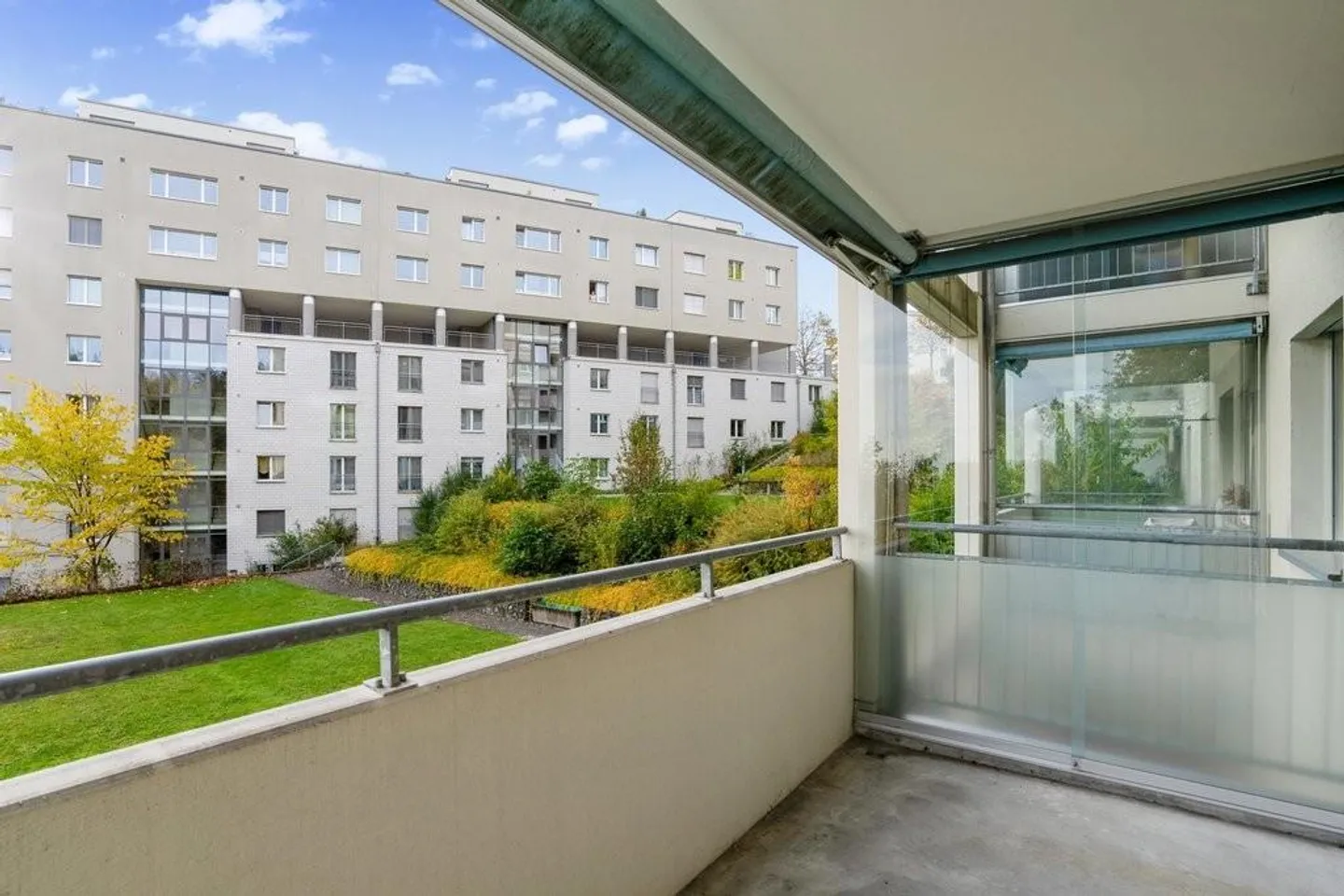 Appartement spacieux avec bow-window dans un emplacement privilégié vous attend! - Photo 9 sur 12