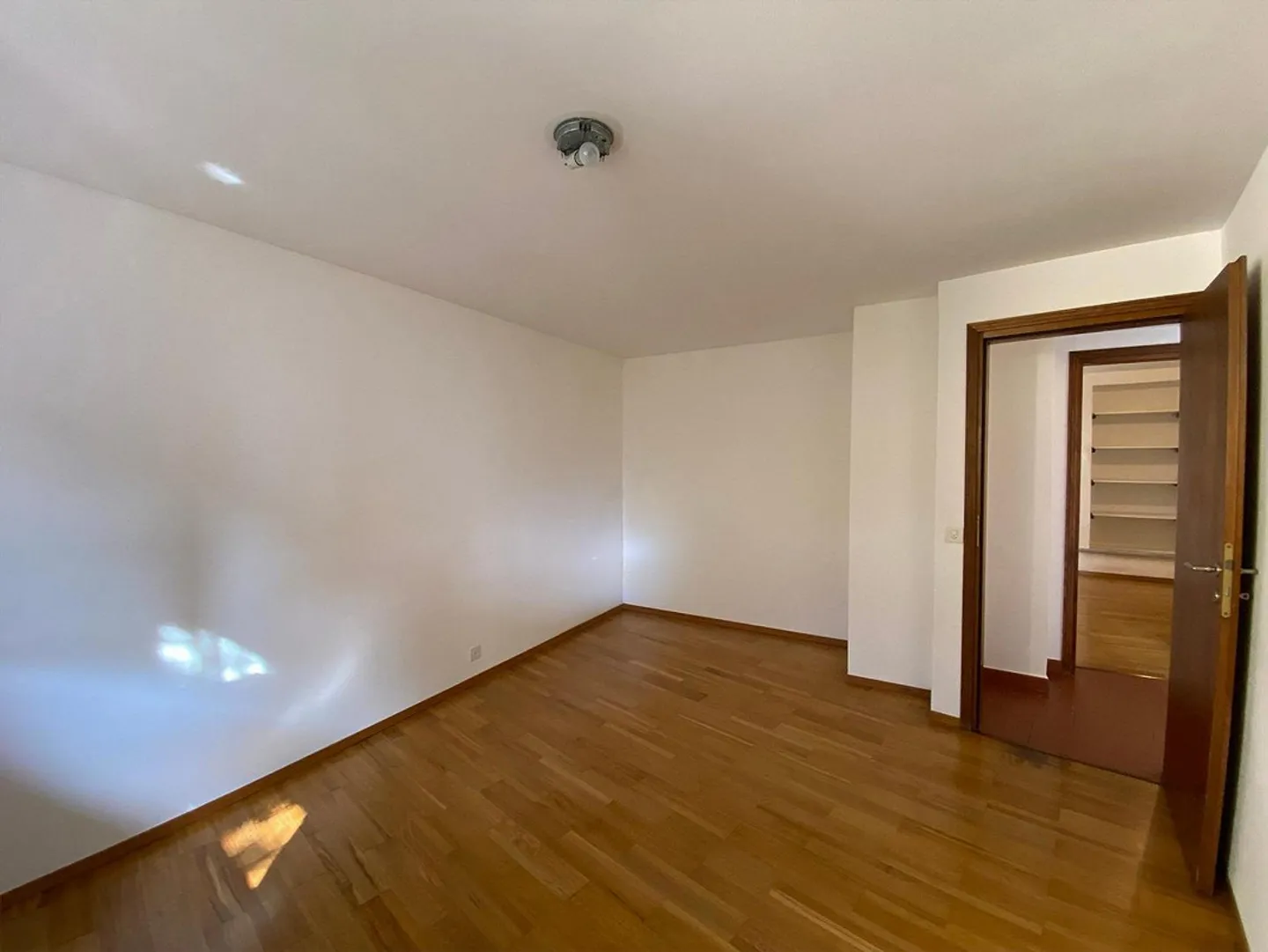 Appartamento con Giardino a Solduno - Foto 16 di 23