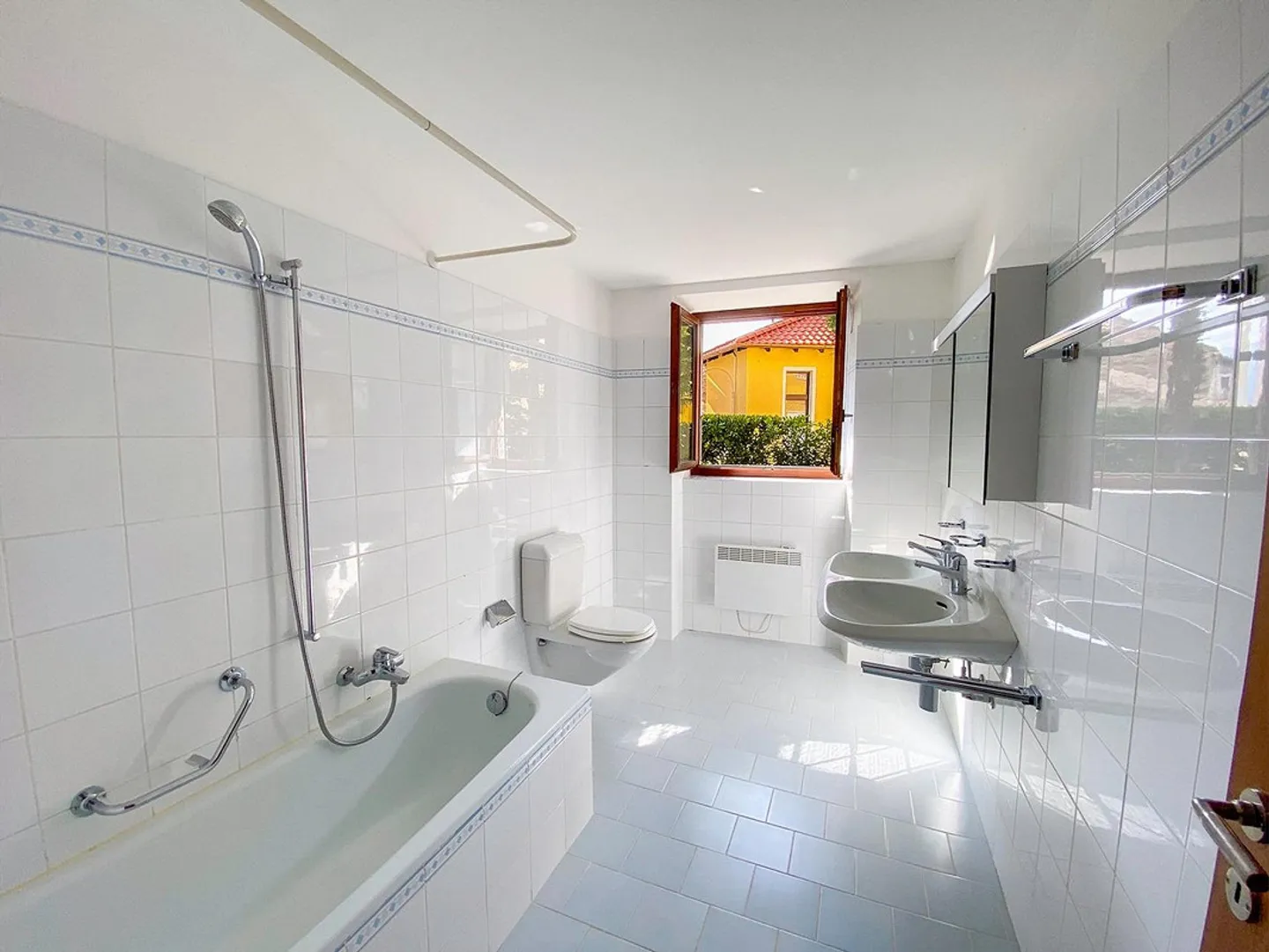 Appartamento con Giardino a Solduno - Foto 17 di 23