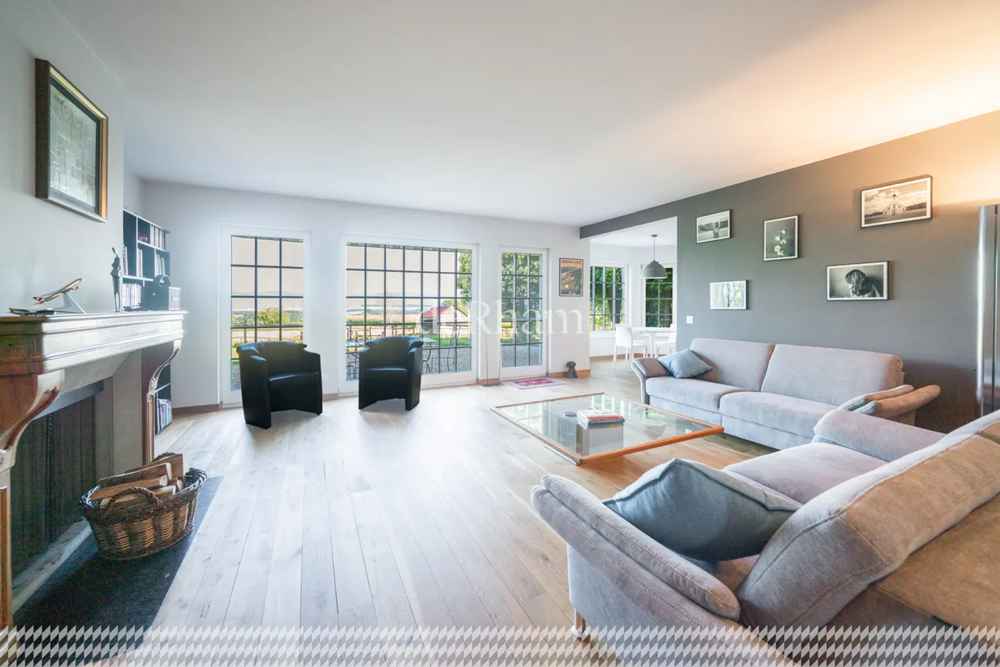 7.5 Room House - Photo 4 of 13