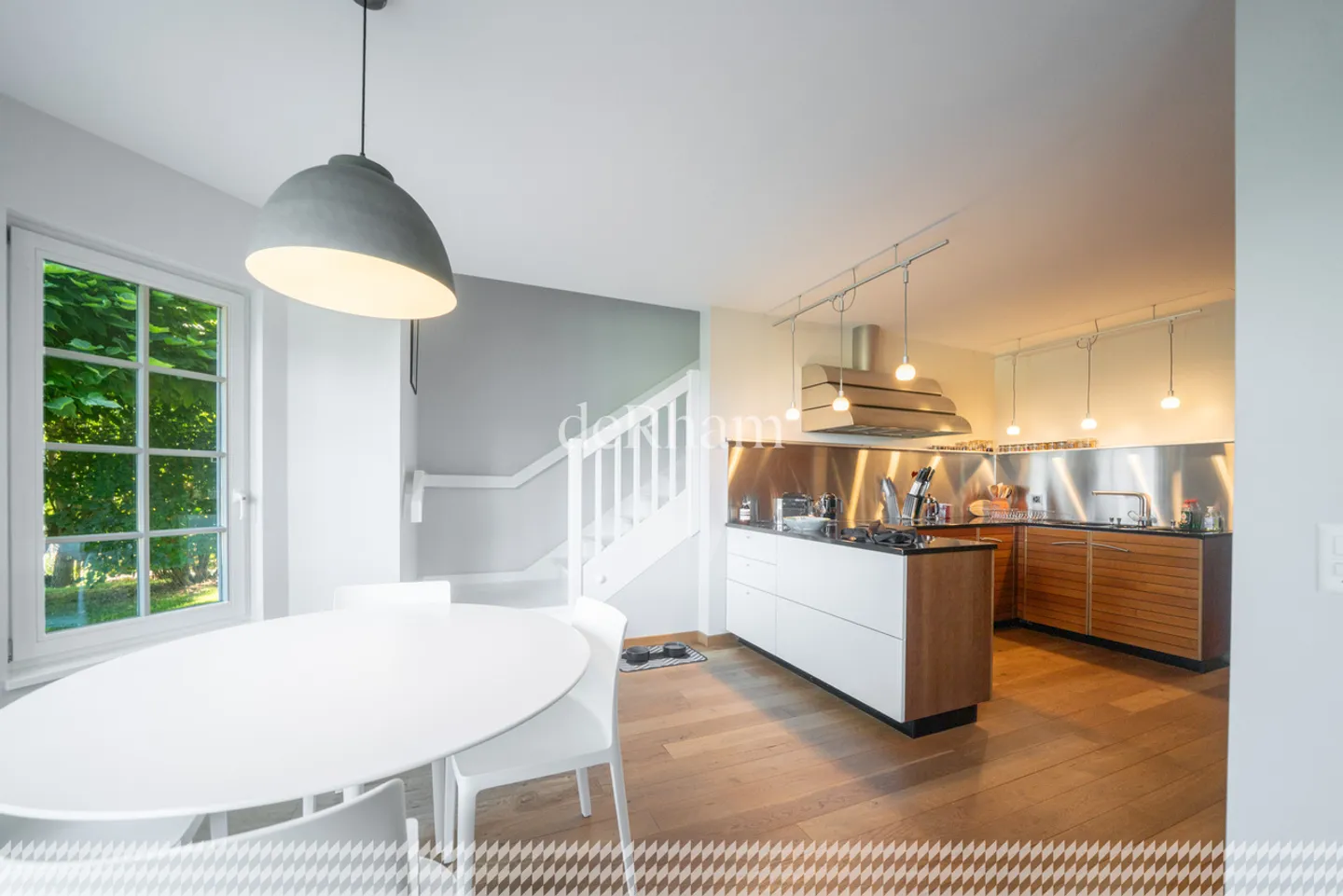 7.5 Room House - Photo 7 of 13