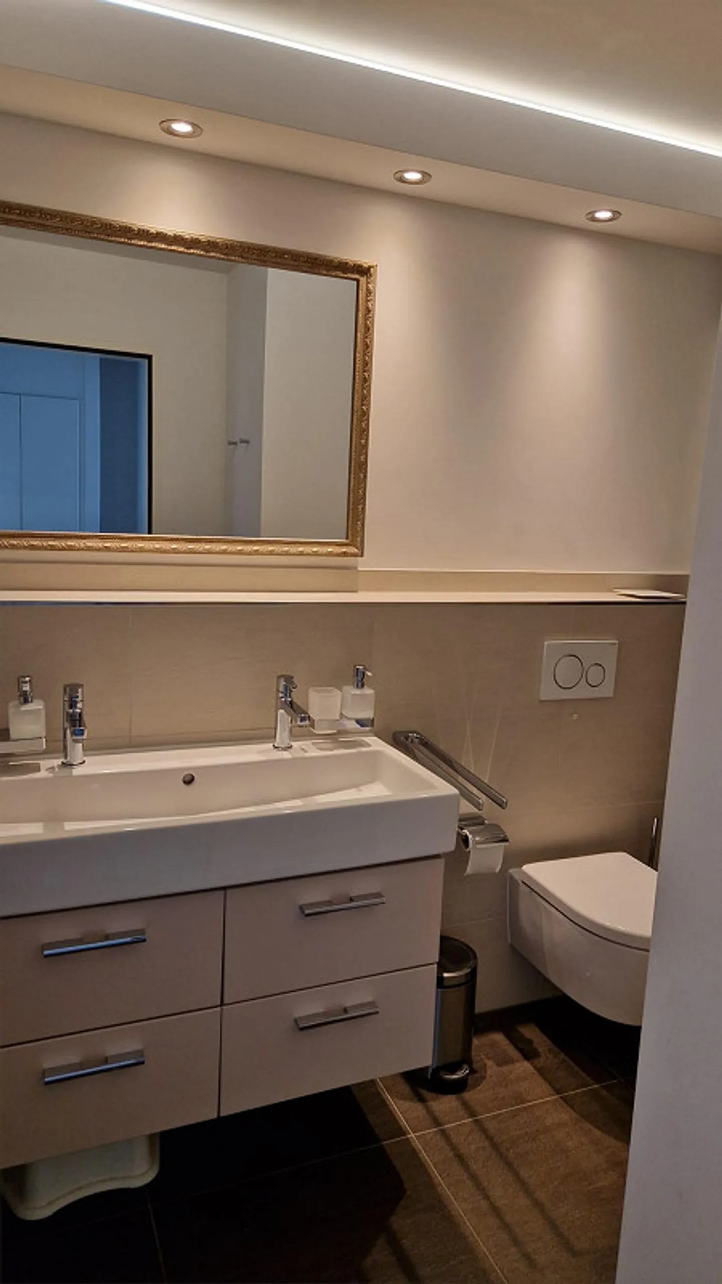 Maison de ville spacieuse de 6,5 pièces dans un emplacement calme à Berikon - Photo 11 sur 17