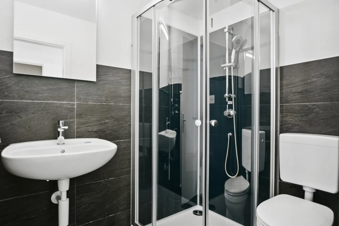 Renovated - Ideal Location - Photo 4 of 9