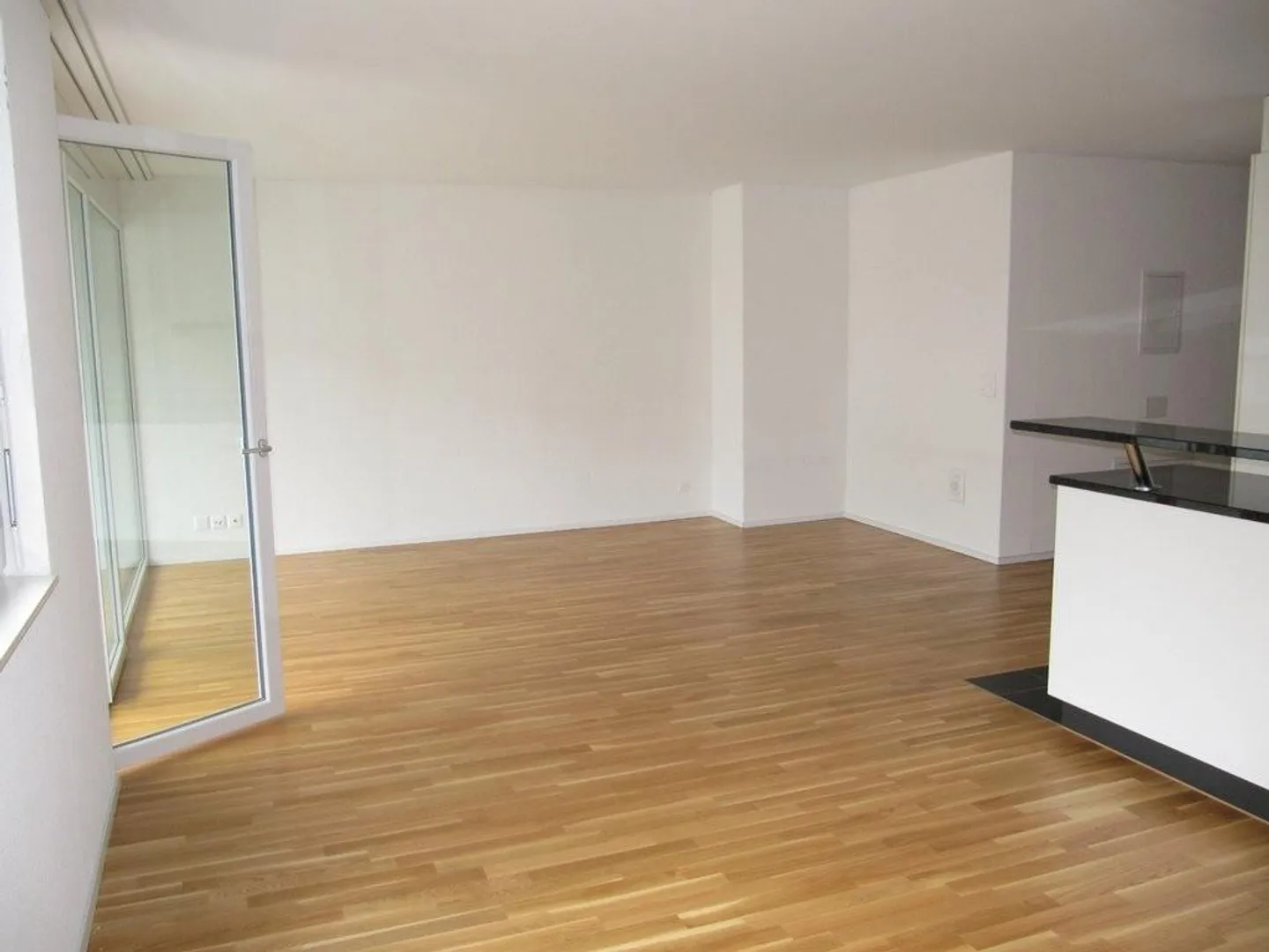 Modernes Apartment in Biel - Foto 5 von 12