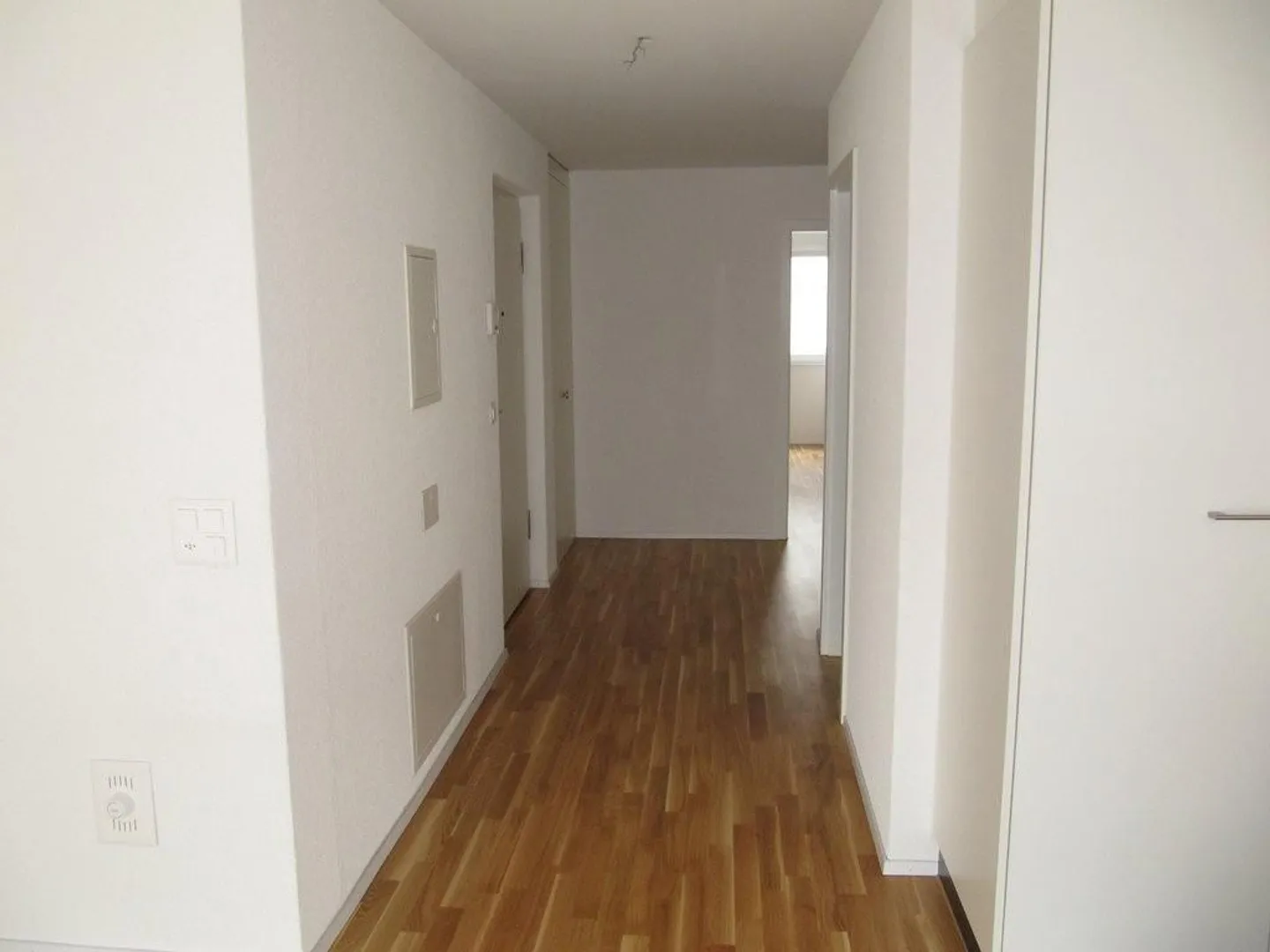 Modernes Apartment in Biel - Foto 8 von 12