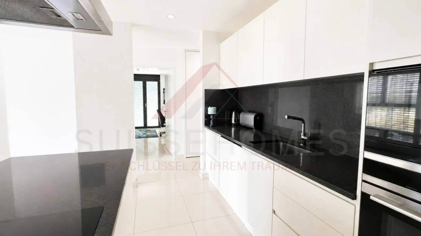 Paradis familial à Studen - Appartement de 4,5 pièces avec 2 balcons et plus de 158 m² de surface habitable - Photo 7 sur 20