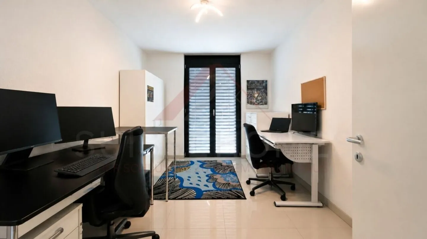 Paradis familial à Studen - Appartement de 4,5 pièces avec 2 balcons et plus de 158 m² de surface habitable - Photo 10 sur 20