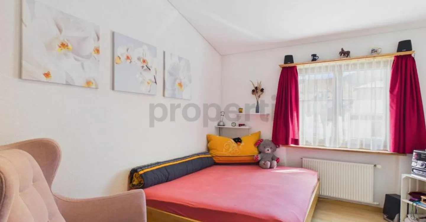 Charmantes Familienhaus mit Garten - Foto 6 von 12