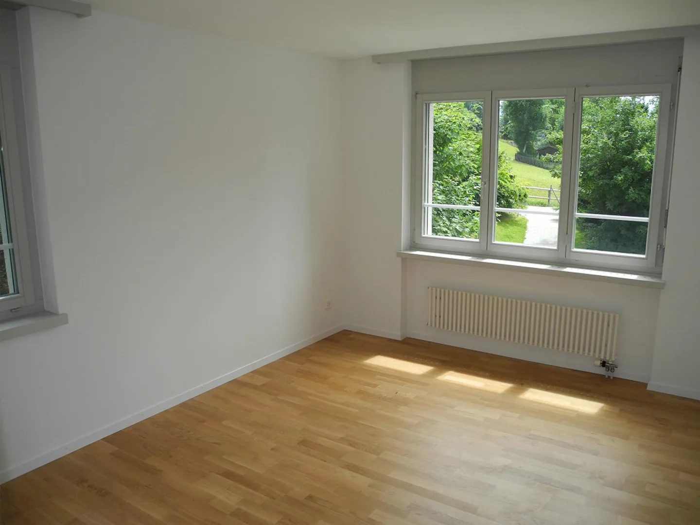 Gemütliche 4.5-Zimmerwohnung mit neuem Parkettboden und 2 Nasszellen - Photo 9 sur 11