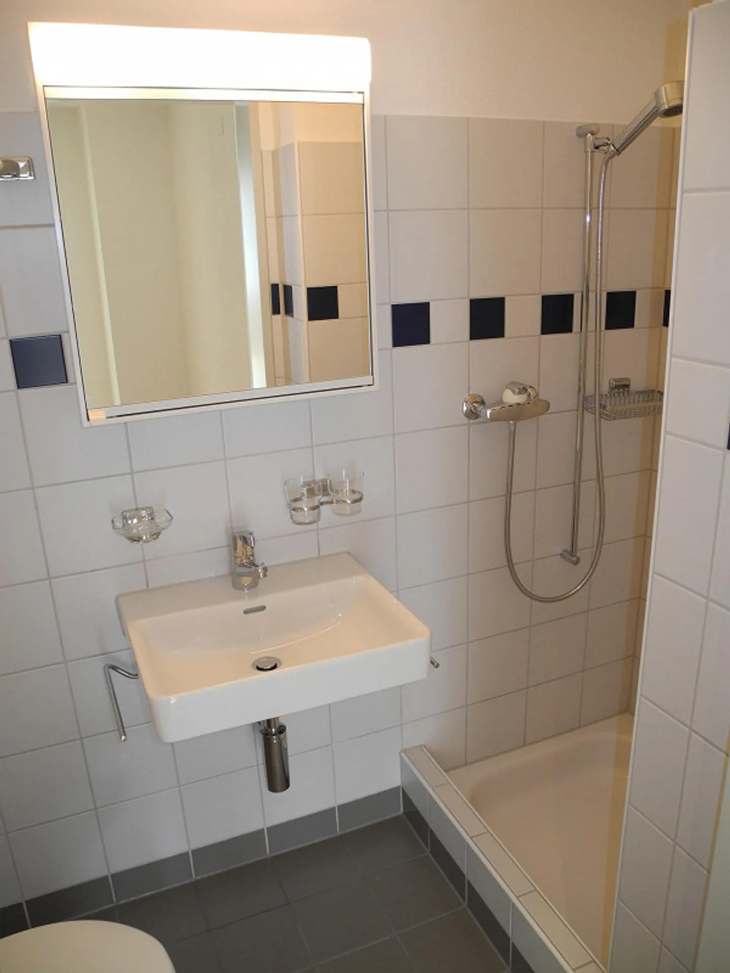 Gemütliche 4.5-Zimmerwohnung mit neuem Parkettboden und 2 Nasszellen - Photo 6 sur 11