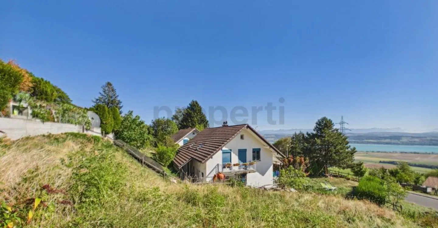 Buildable land of 901 m² in the center of the village, Project authorized for 2 apartments, Possibility of individual plot - Photo 3 of 5