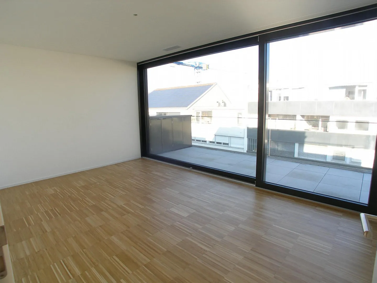 Moderne 3-Zimmerwohnung im Gundeli inkl. Dachterrasse mit Whirlpool - Foto 9 von 17