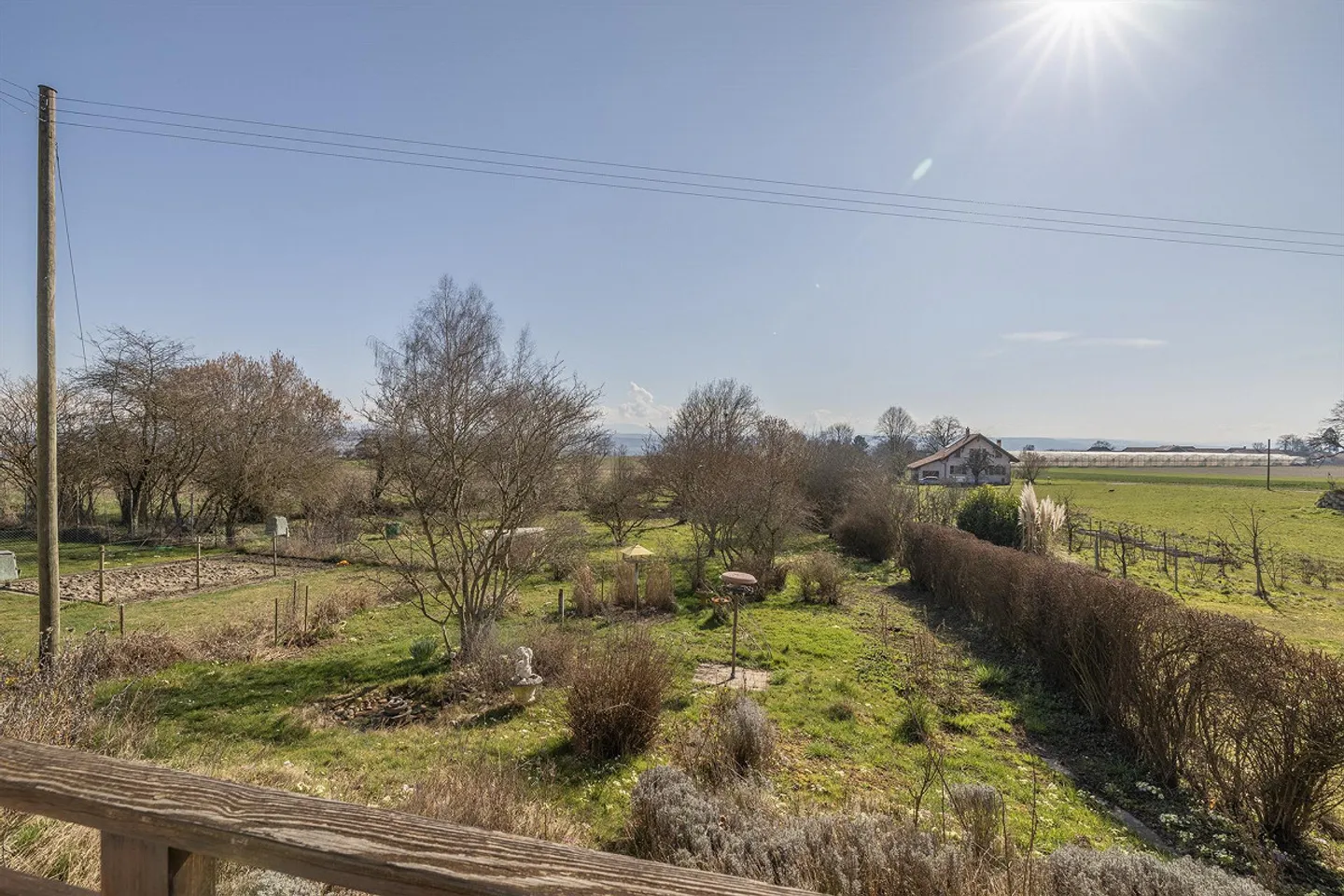 "Gartenparadies für Liebhaber - Lugnorre FR" - Foto 3 di 12