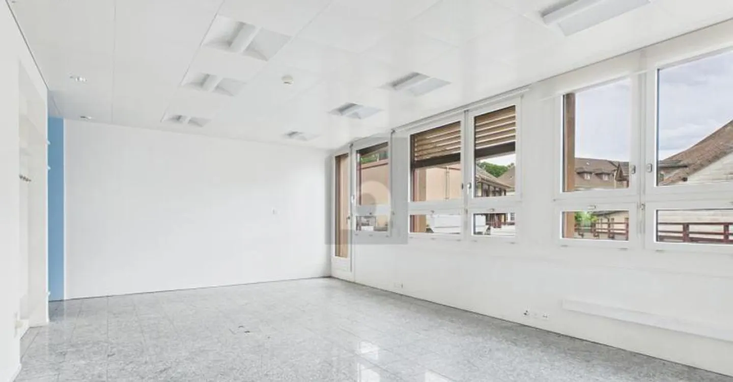 SPACIOUS IN AN IDEAL LOCATION - Photo 1 of 6