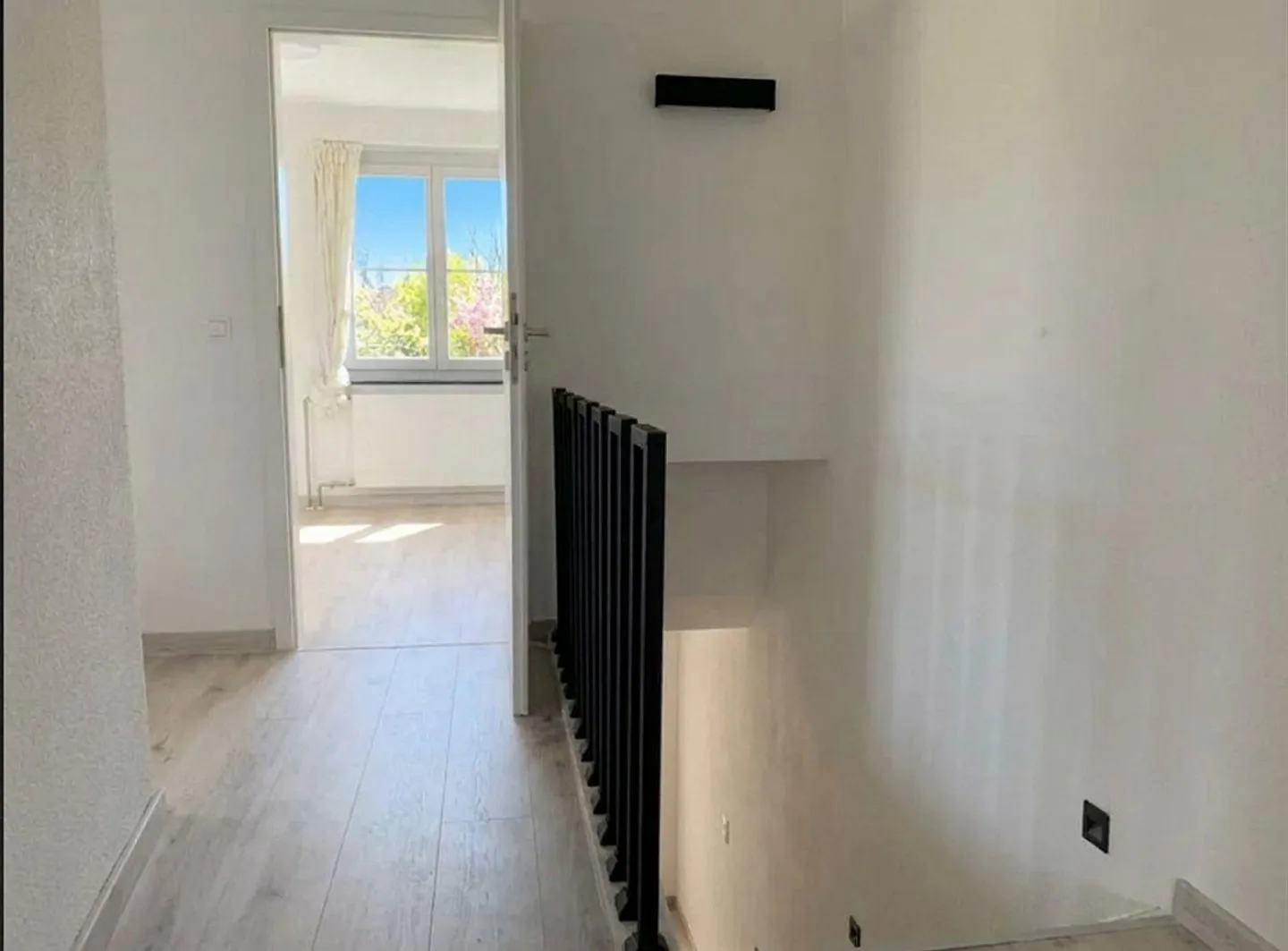 Familienfreundliches Haus mit Pool - Foto 7 von 13
