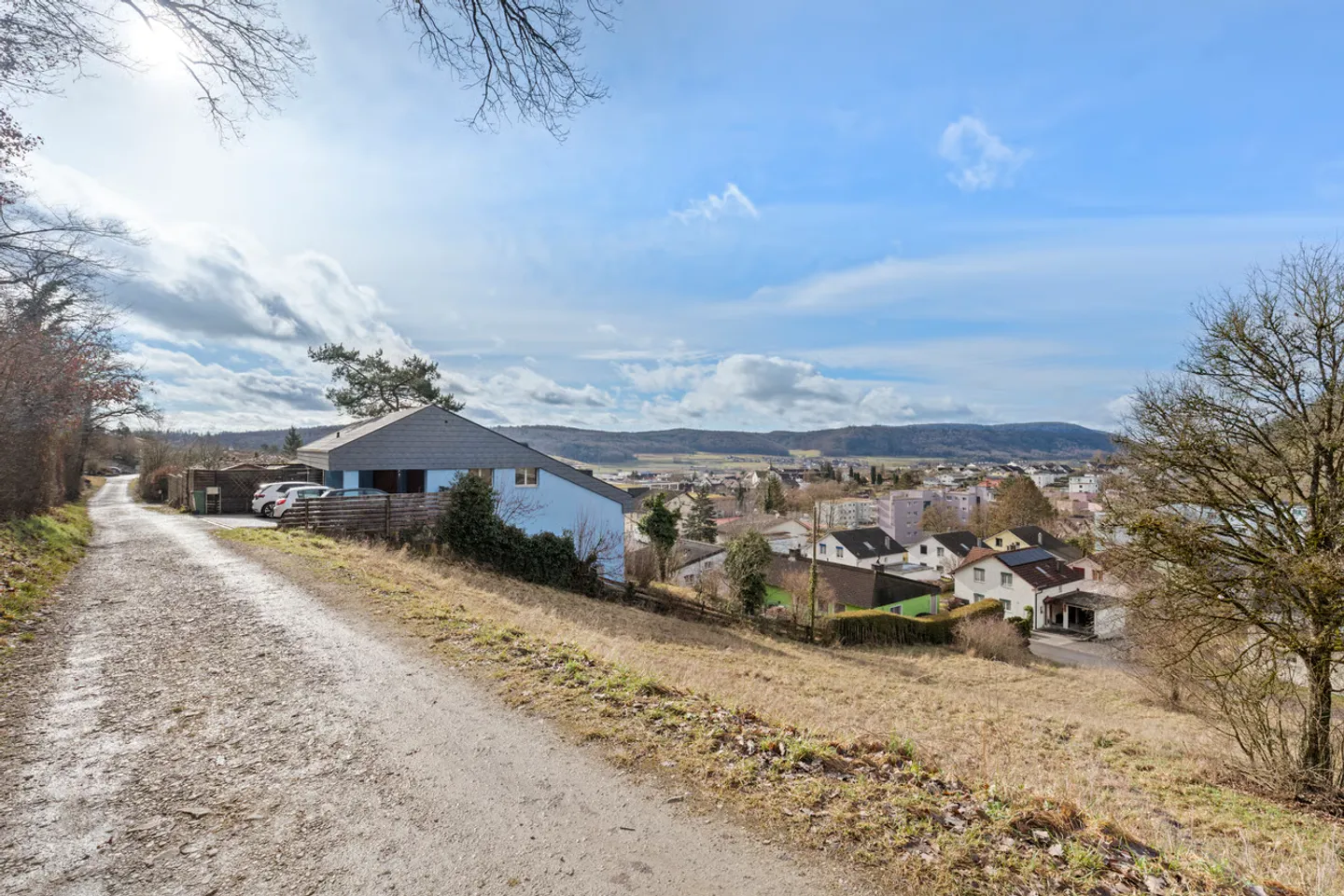 Grosszügiges Einfamilienhaus - Foto 2 von 13