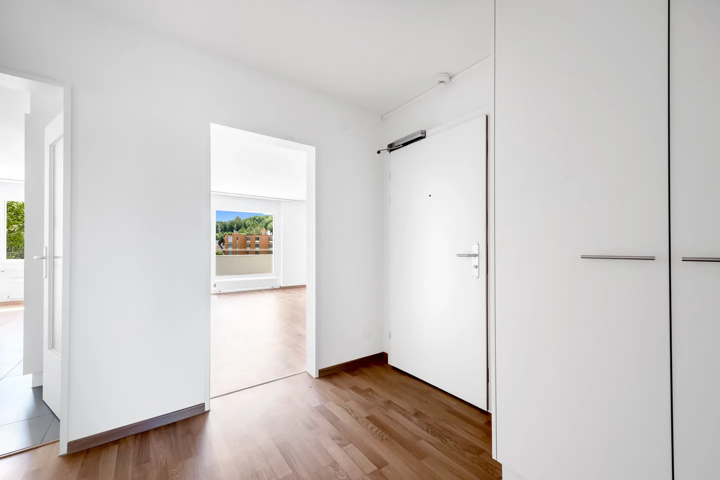 Stylish Apartment by the Glatt - Photo 5 of 13