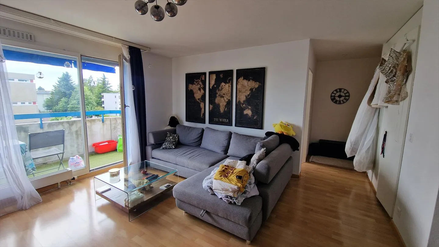 2.5 Room Apartment - Photo 1 of 3