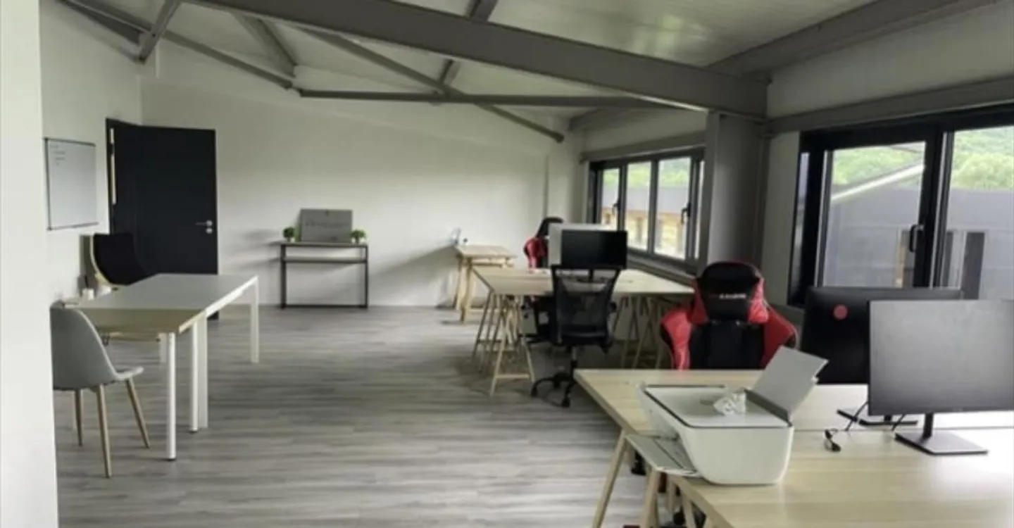 Office space for rent - Photo 4 of 6