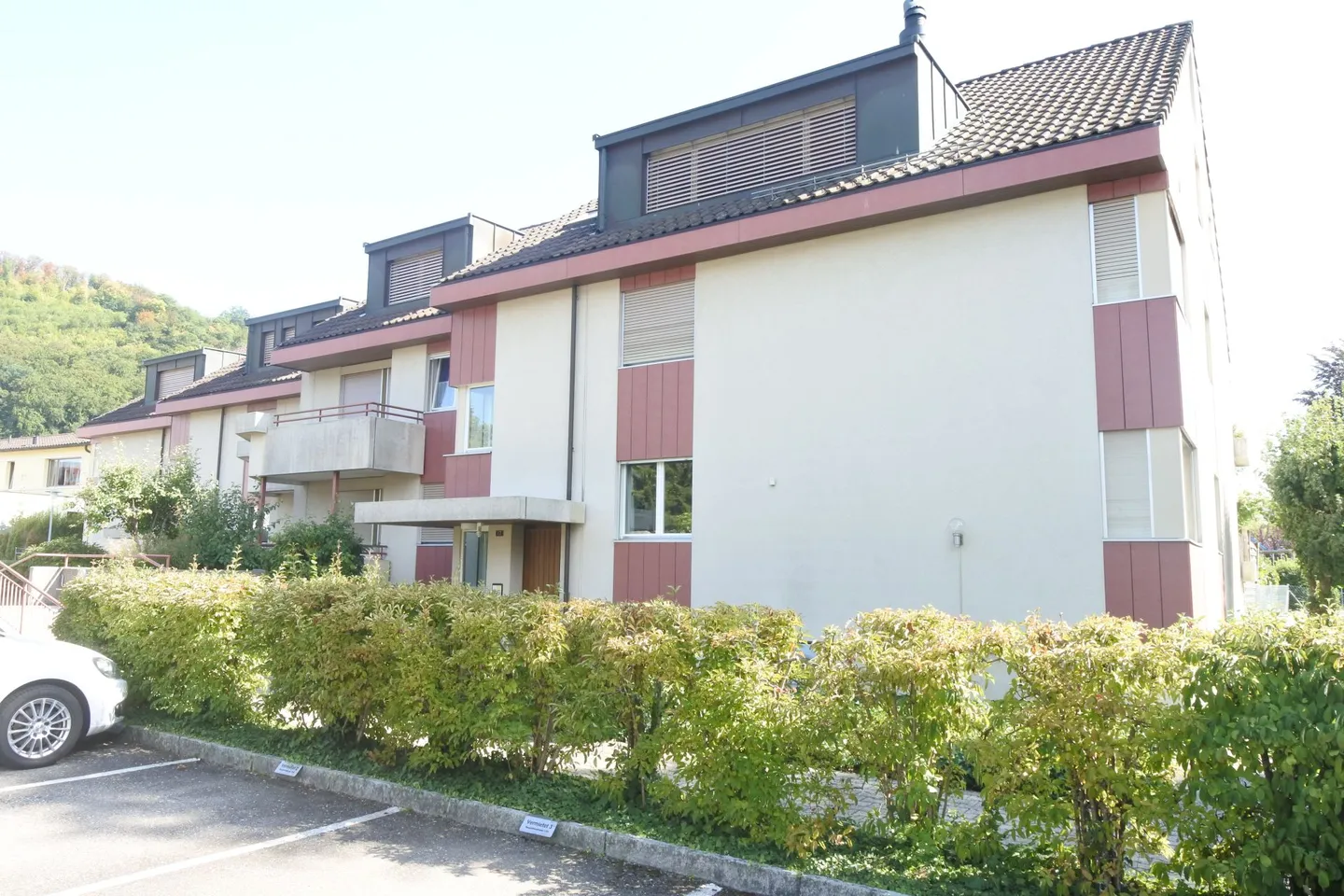 Appartamento 4 1/2 locali con grande balcone e camino - Foto 1 di 9