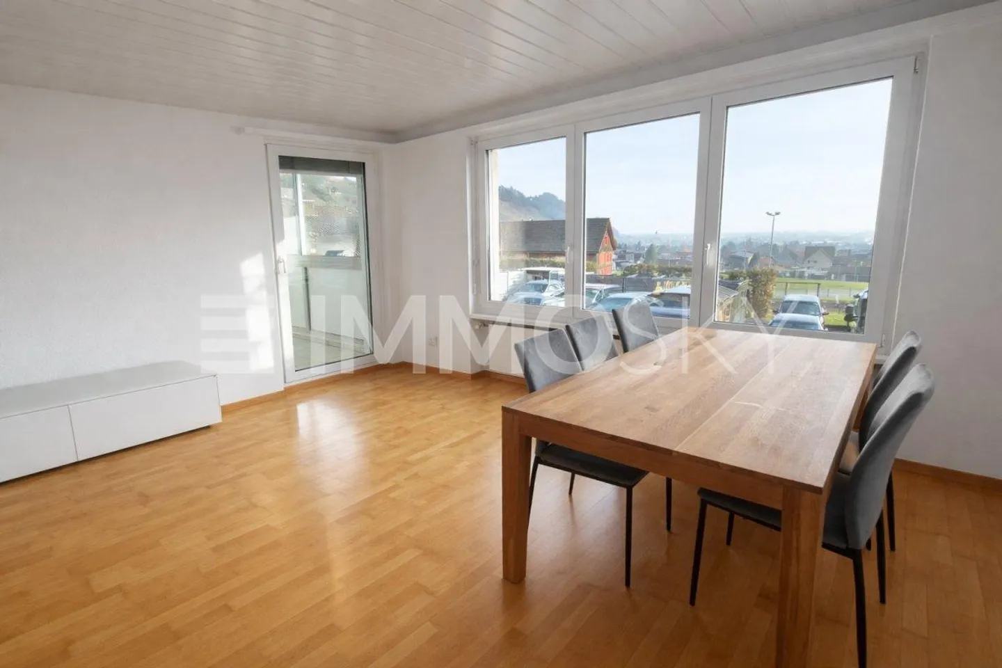 Your Sunny Feel-Good Home - Photo 1 of 5