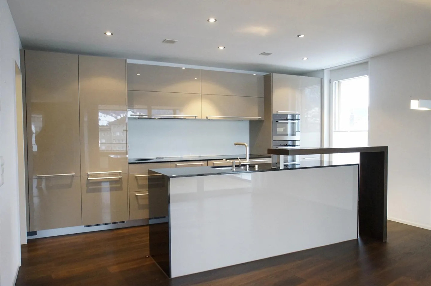 Geräumige Wohnung nahe Ägerisee - Foto 3 von 12