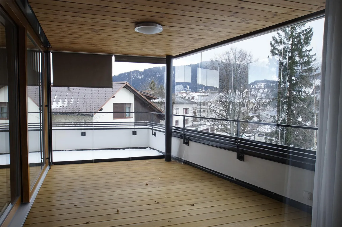 Geräumige Wohnung nahe Ägerisee - Foto 2 von 12