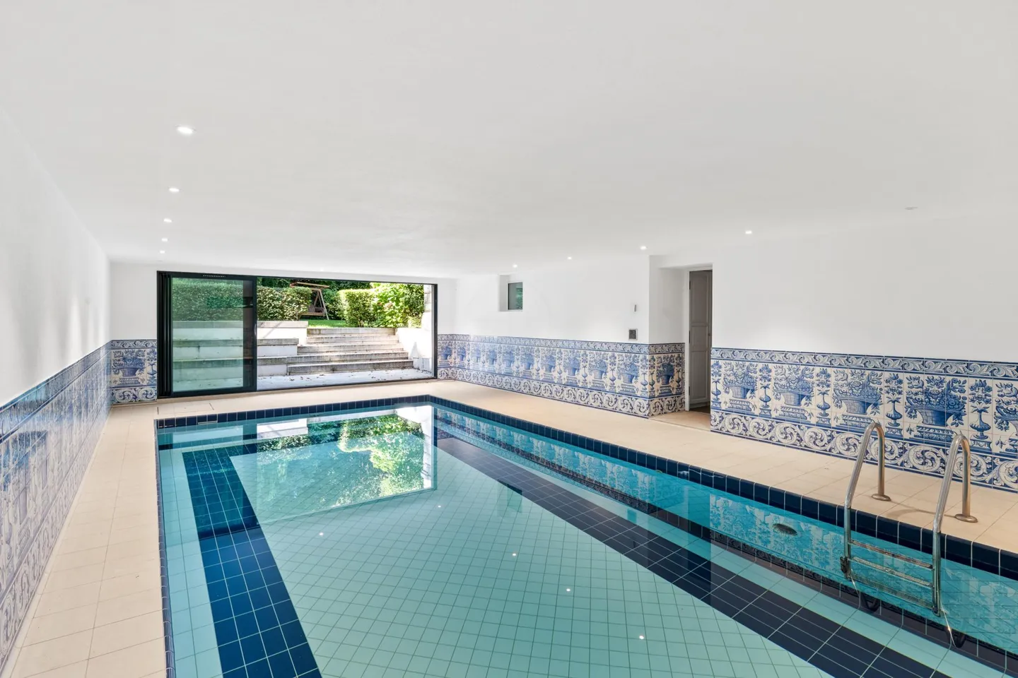 Prächtiges Haus mit Pool - Foto 18 von 22