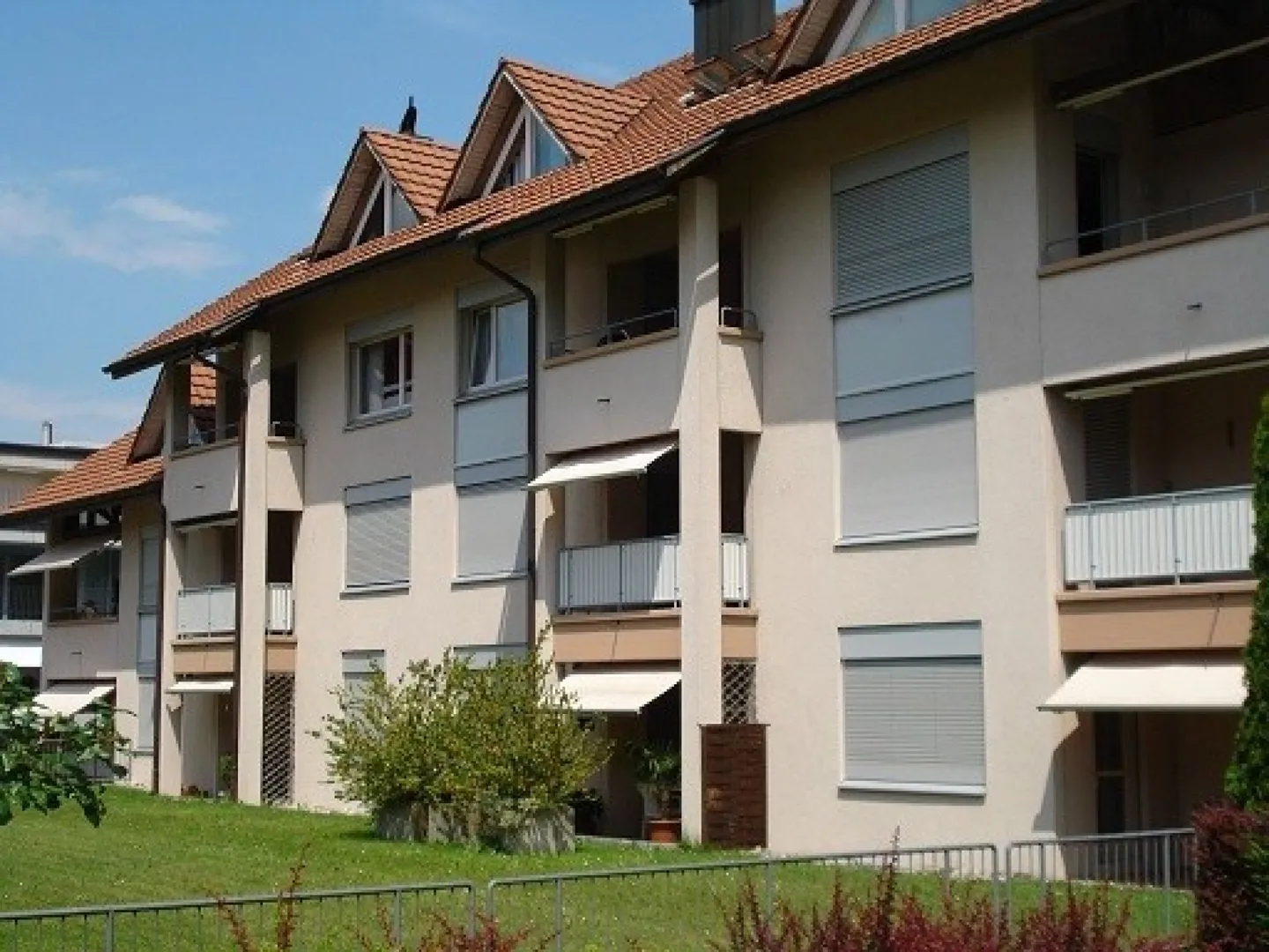 Vivere in un quartiere tranquillo e centrale - Foto 9 di 9