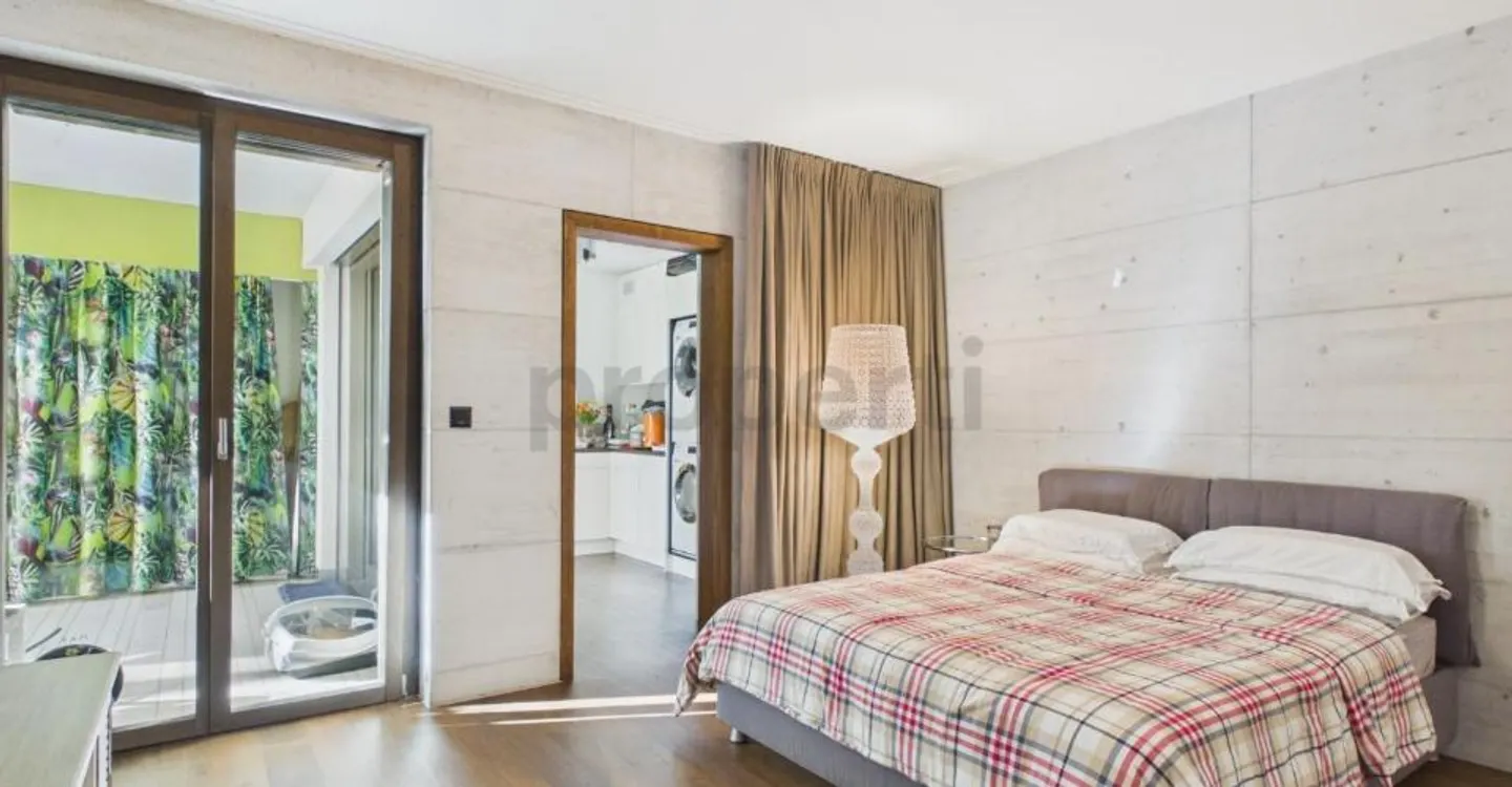 Exclusive terrace apartment with a view of greenery and the Limmat, an oasis with a private pool and spacious rooms - Photo 6 of 13
