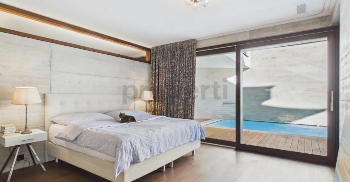 Exclusive terrace apartment with a view of greenery and the Limmat, an oasis with a private pool and spacious rooms - Photo 5 of 13