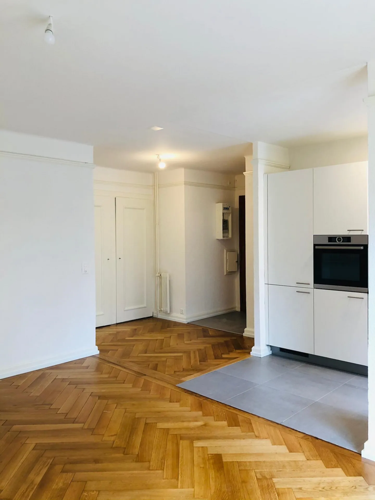 2.5 Room Apartment - Photo 2 of 4