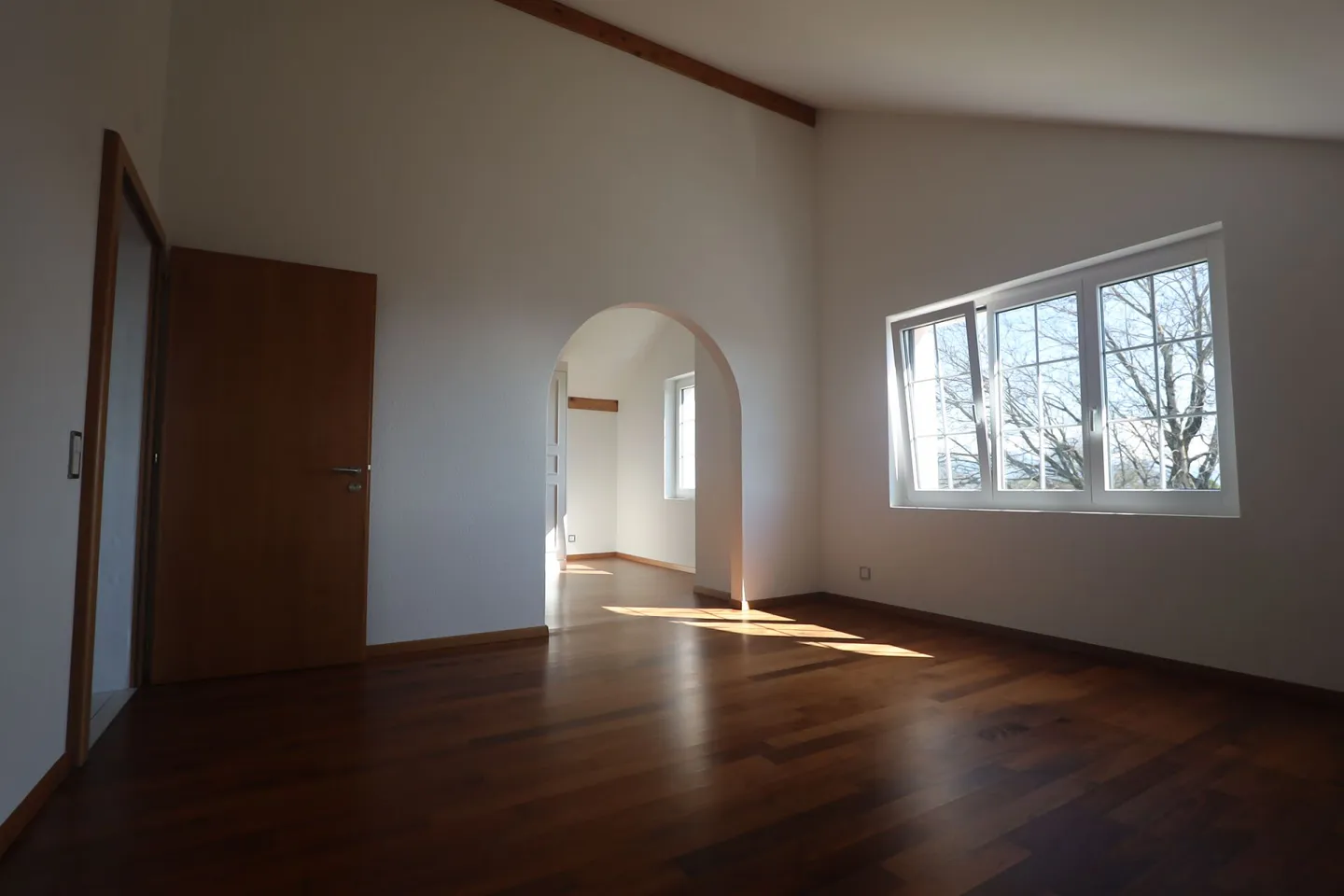 Maison individuelle avec piscine - Photo 4 sur 7