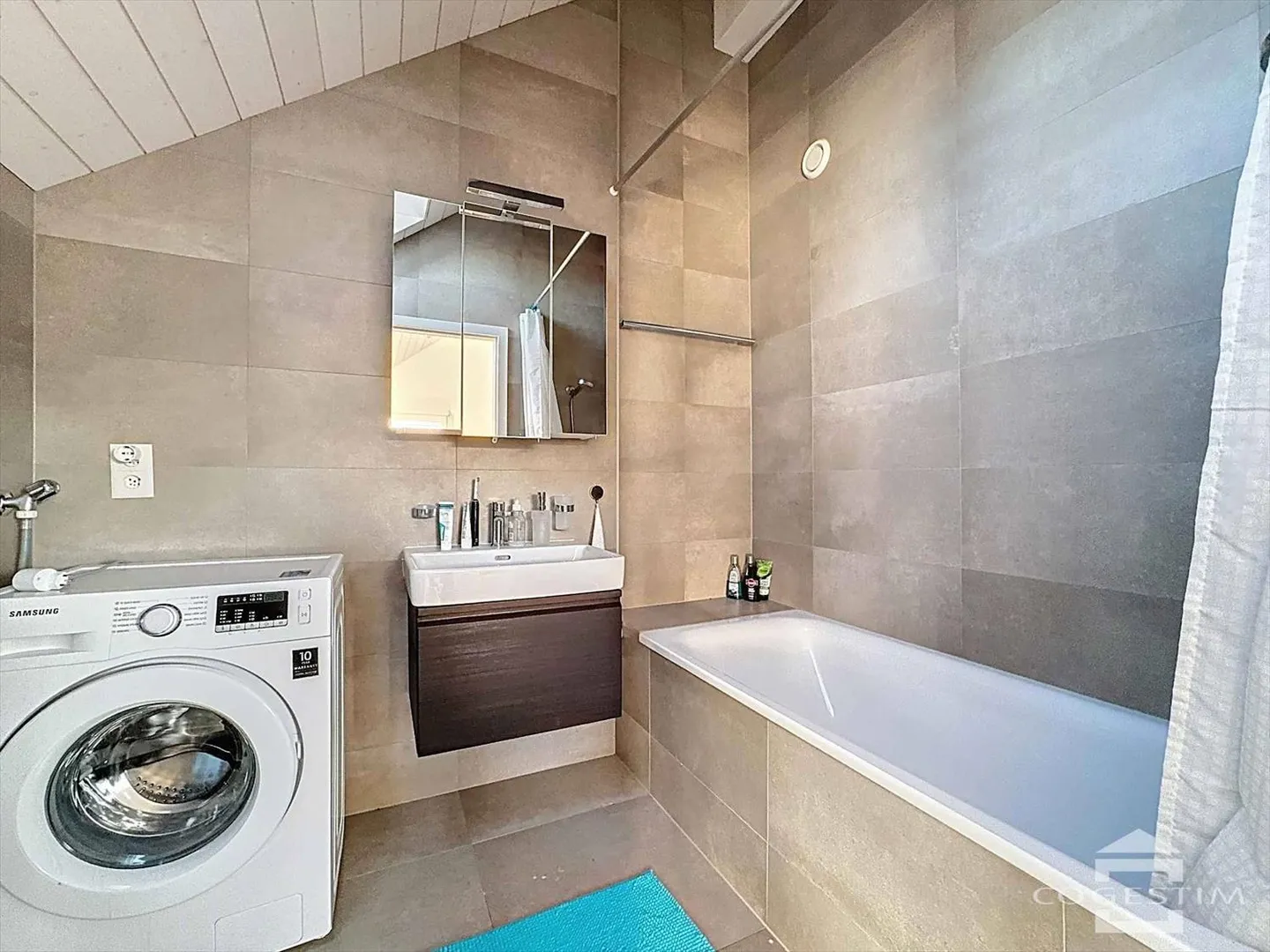 Ultimo piano 4.5 stanze - Foto 10 di 13