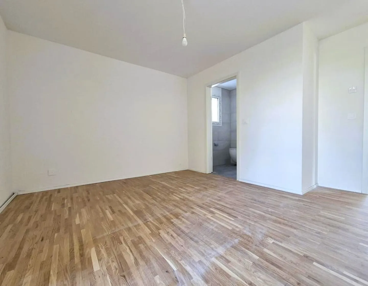 3.5-room apartment for sale in Hauterive - Photo 4 of 8