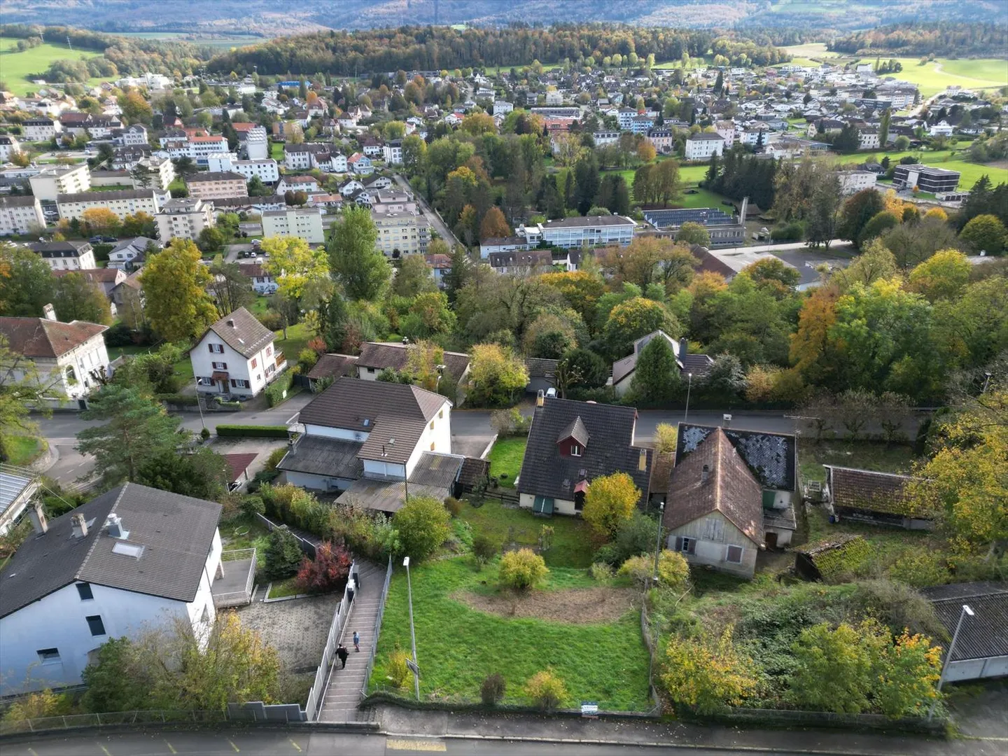 Baugrundstück - Foto 1 von 8
