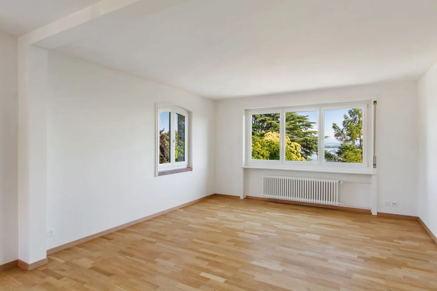 Corcelles, bel appartamento di 3,5 locali con balcone, garage, posto auto - Foto 4 di 13
